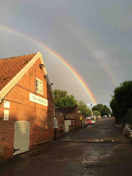 Rockhopper Cottage, Waldringfield Woodbridge Bagian luar foto