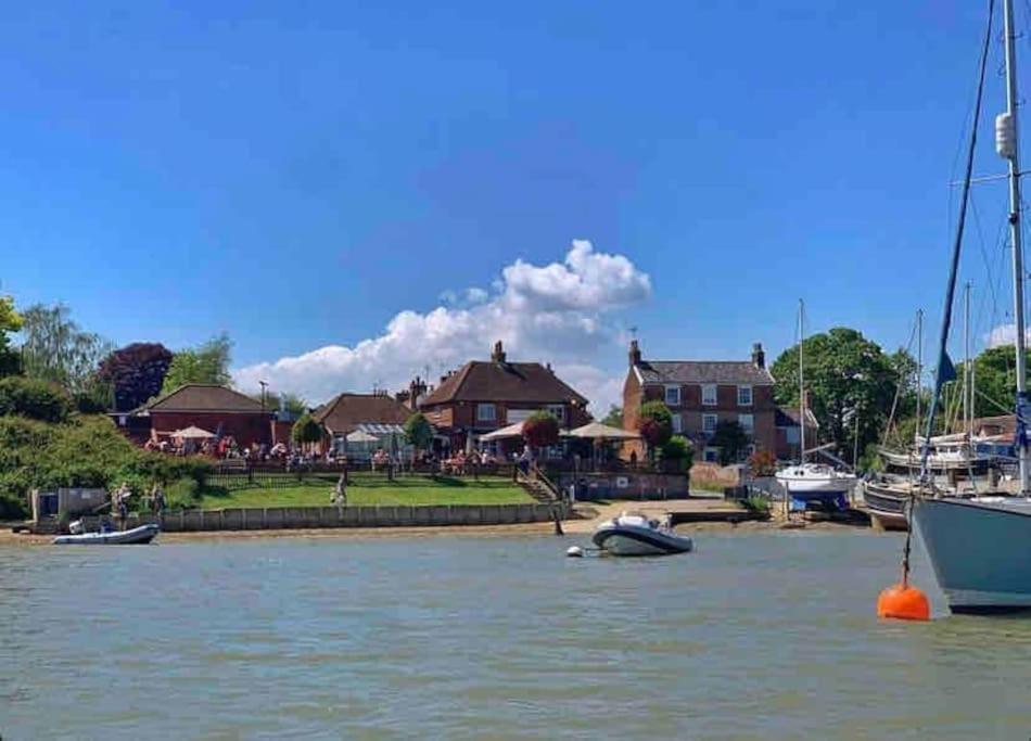 Rockhopper Cottage, Waldringfield Woodbridge Bagian luar foto